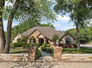 217 Yuchi Trl N, Fort Worth, TX 76108