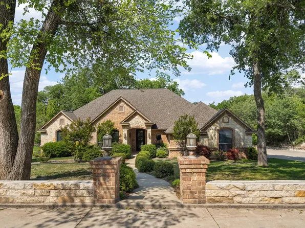 217 Yuchi Trl N, Fort Worth, TX 76108