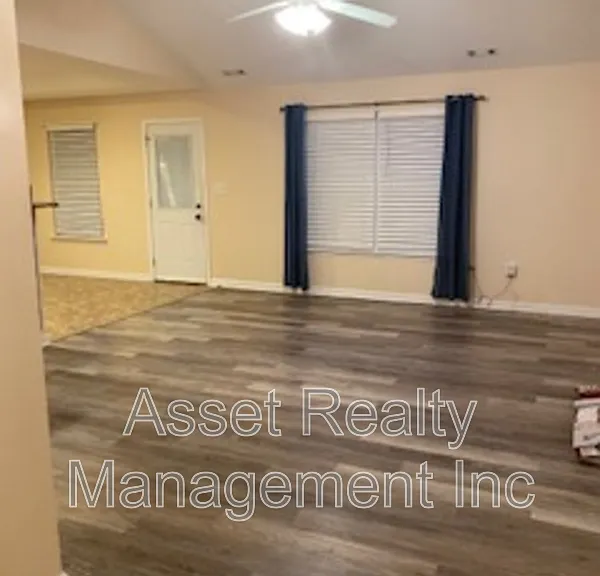 801 Colonial Estates Way — Photo 5