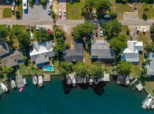 406 Brava Costa St, Dauphin Island, AL 36528