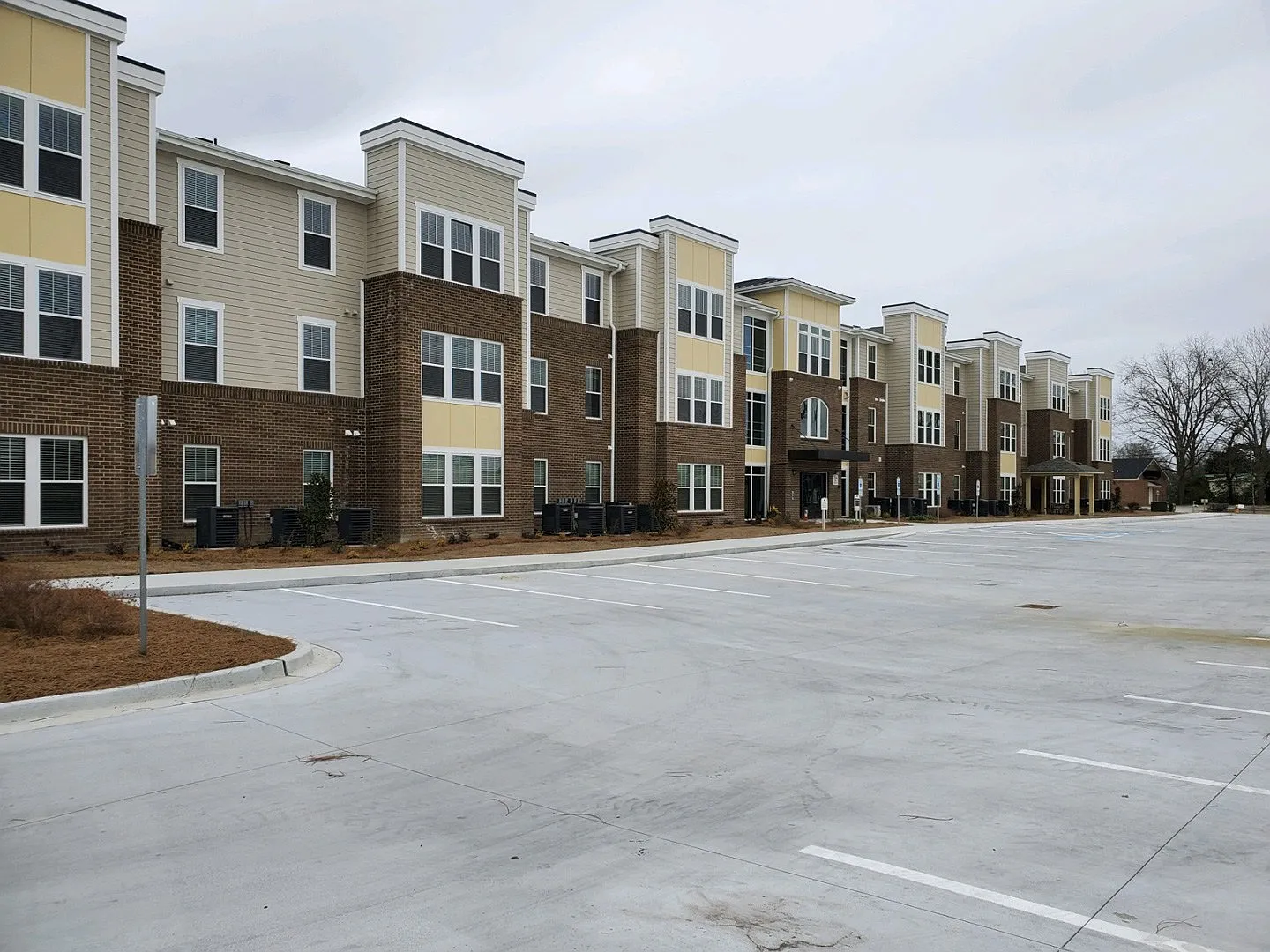 Marion Commons (45+) — Photo 1