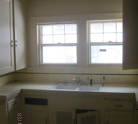 2nd image of 619 Prince St SE