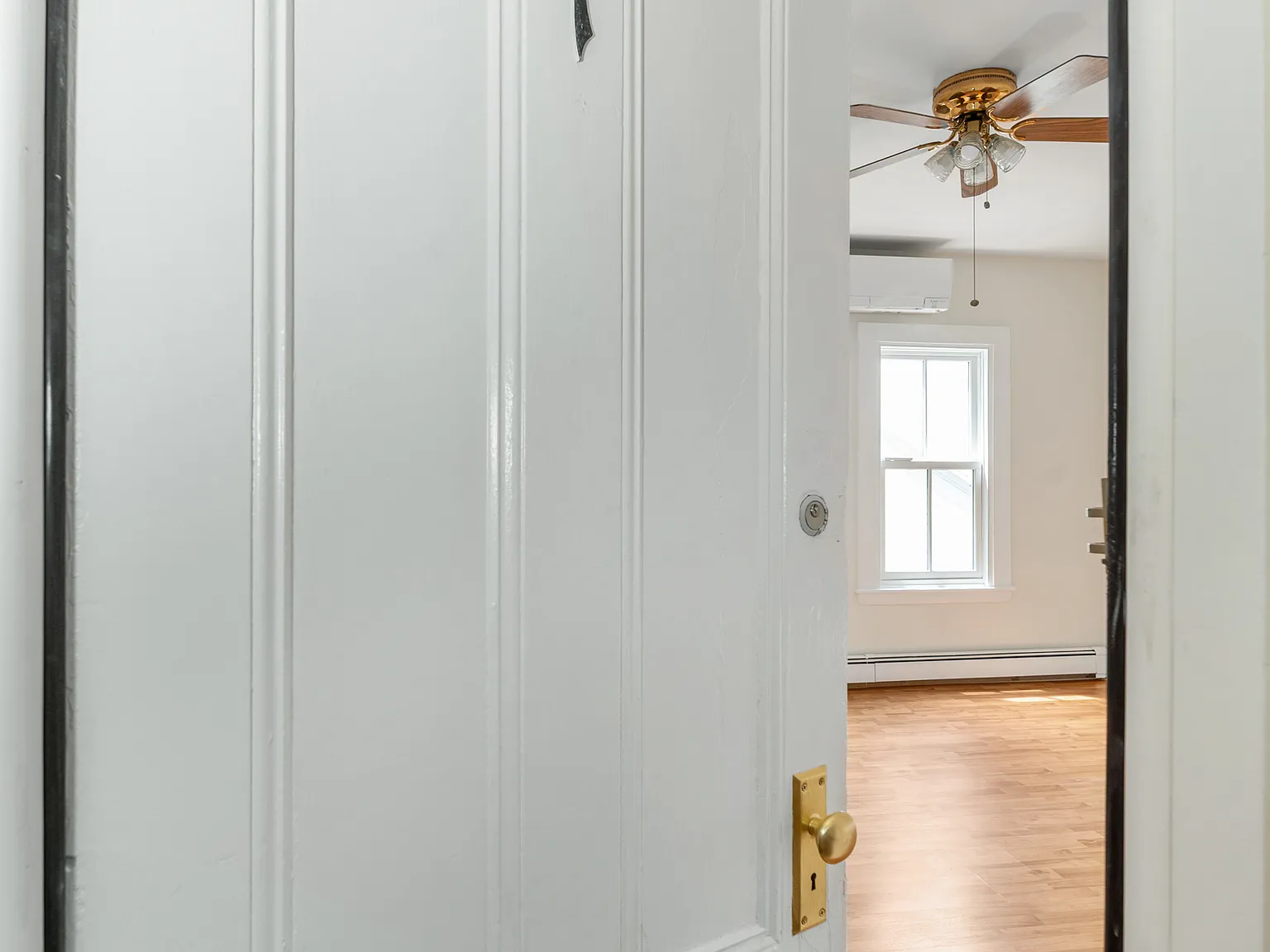 1 bed, 706 sqft, $2,400 — Photo 2