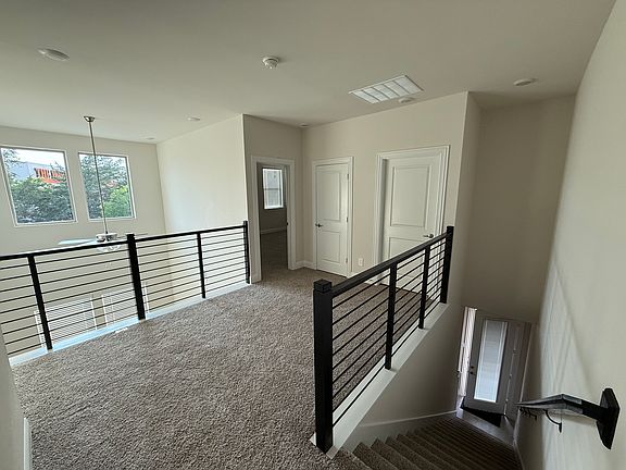 4th image of 4558 Mona Lisa Ln