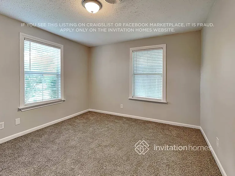 208 Ennis St — Photo 8