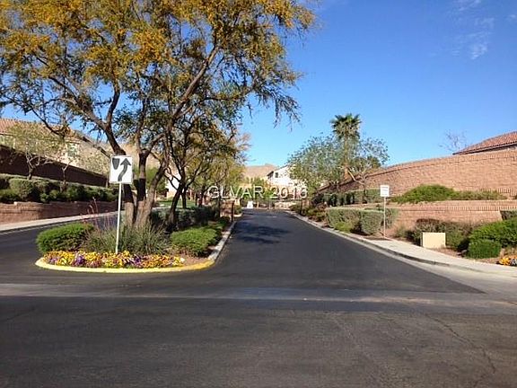 3rd image of 10388 Holloway Heights Ave