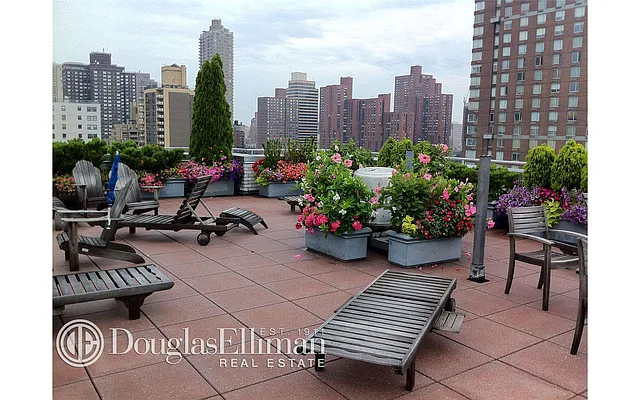 Sold by Douglas Elliman | media 16