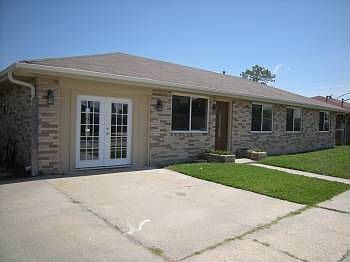 3rd image of 3201 Campagna Dr