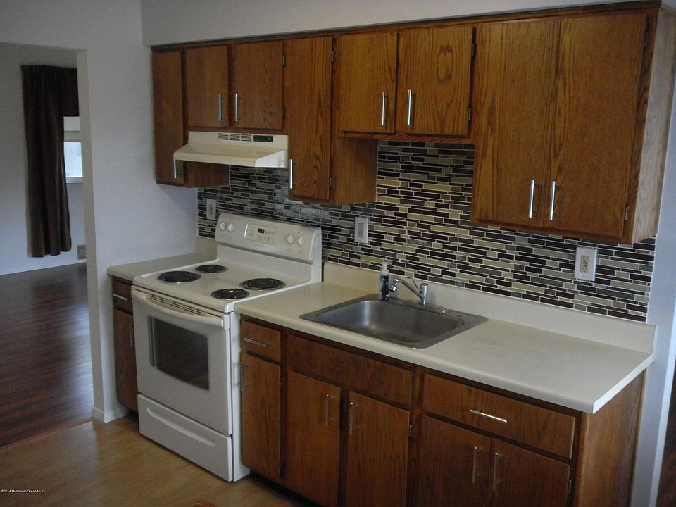 1st image of 13 Orchard Drive