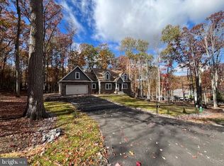 5 Tioga Rd, Hazleton, PA 18202