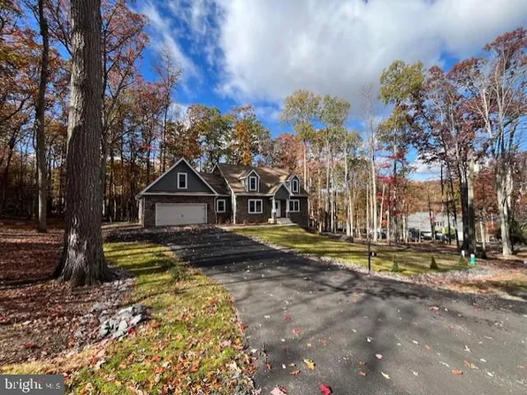5 Tioga Rd, Hazleton, PA 18202