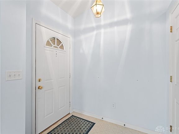 5th image of 1294 Rosalind Dr