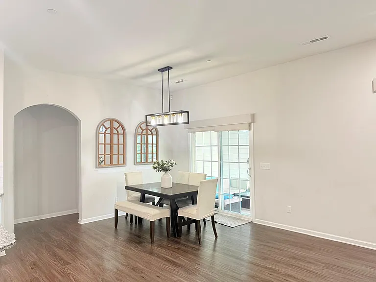 3001 Fernshaw Ln — Photo 6