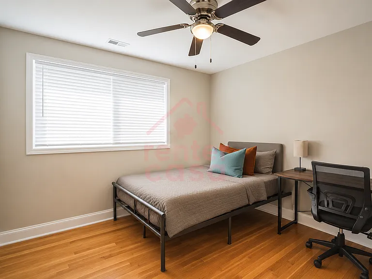1108 Beverly Dr — Photo 3