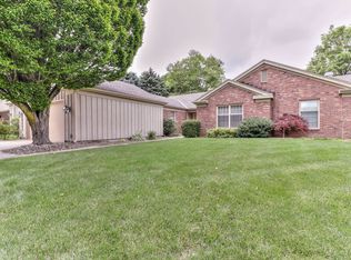 2205 Eagle Ridge Rd, Champaign, IL 61822