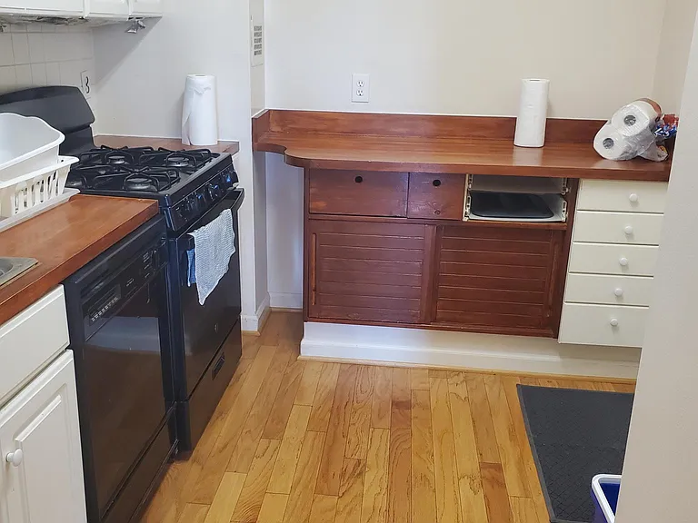 4242 E West Hwy #517 — Photo 3
