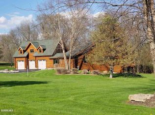 27-40 Ridgeview Dr, Lanark, IL 61046