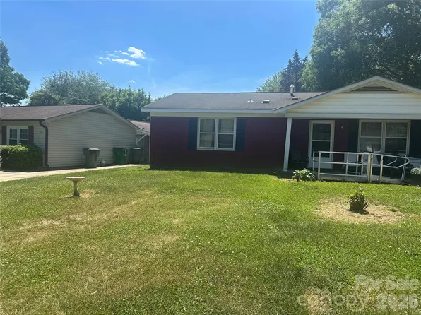 3507 Cypress Pond Dr, Charlotte, NC 28269