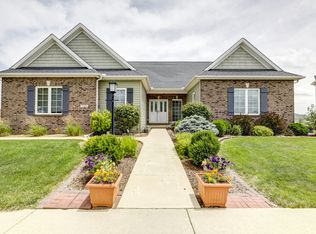 3502 S Myra Ridge Dr, Urbana, IL 61802