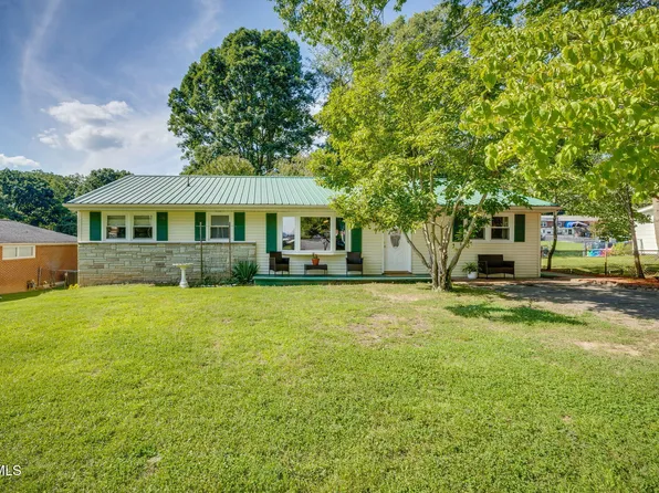 413 Holly St, Mt Carmel, TN 37645