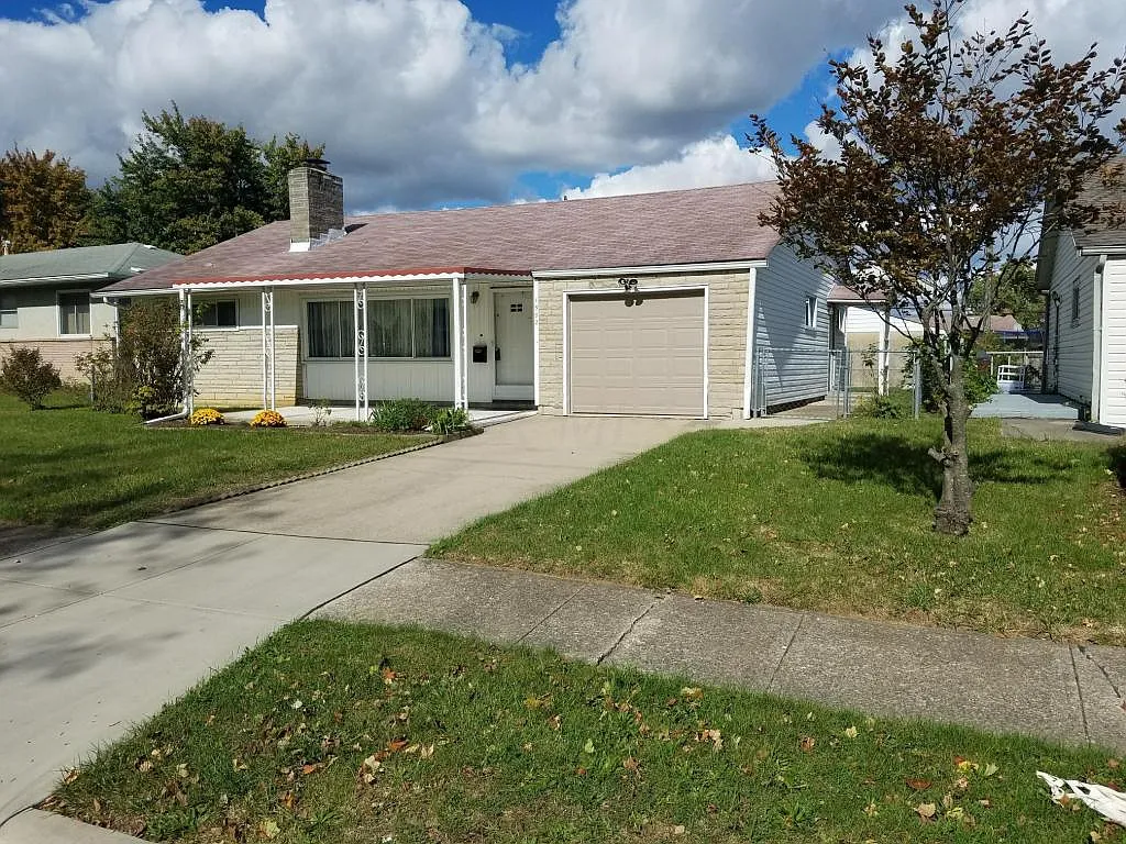 1592 Cunard Rd photo 1