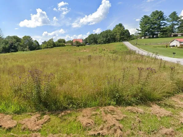 999 Hollow View Rd, Corbin, KY 40701