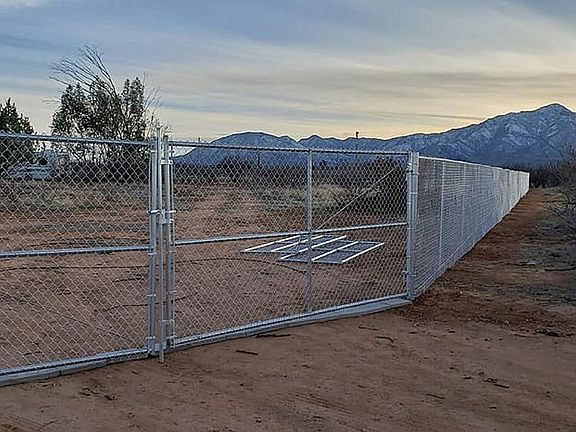 6' fence around inner 2-3 ac