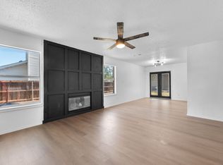 12802 Park Hill Ct, Balch Springs, TX 75180