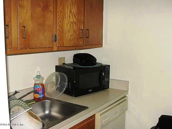 5th image of 4276 NW 89 Avenue #103