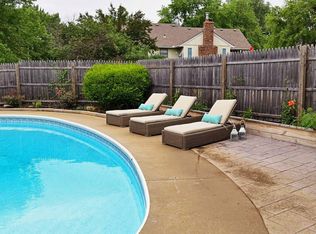 13036 S Raintree Dr, Olathe, KS 66062