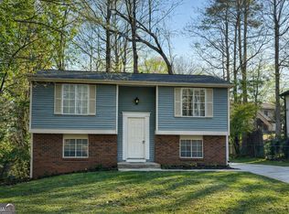 2116 Scarbrough Rd, Stone Mountain, GA 30088