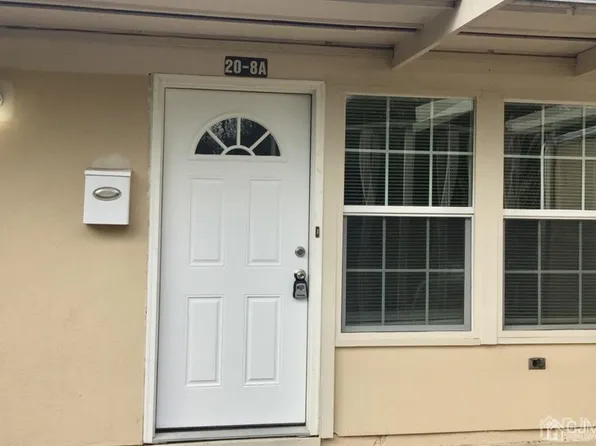 20 New Rd APT 8A, Kendall Park, NJ 08824