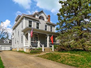 84 E Dunedin Rd, Columbus, OH 43214