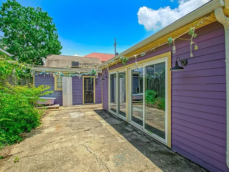 1312 Arts St — Photo 25
