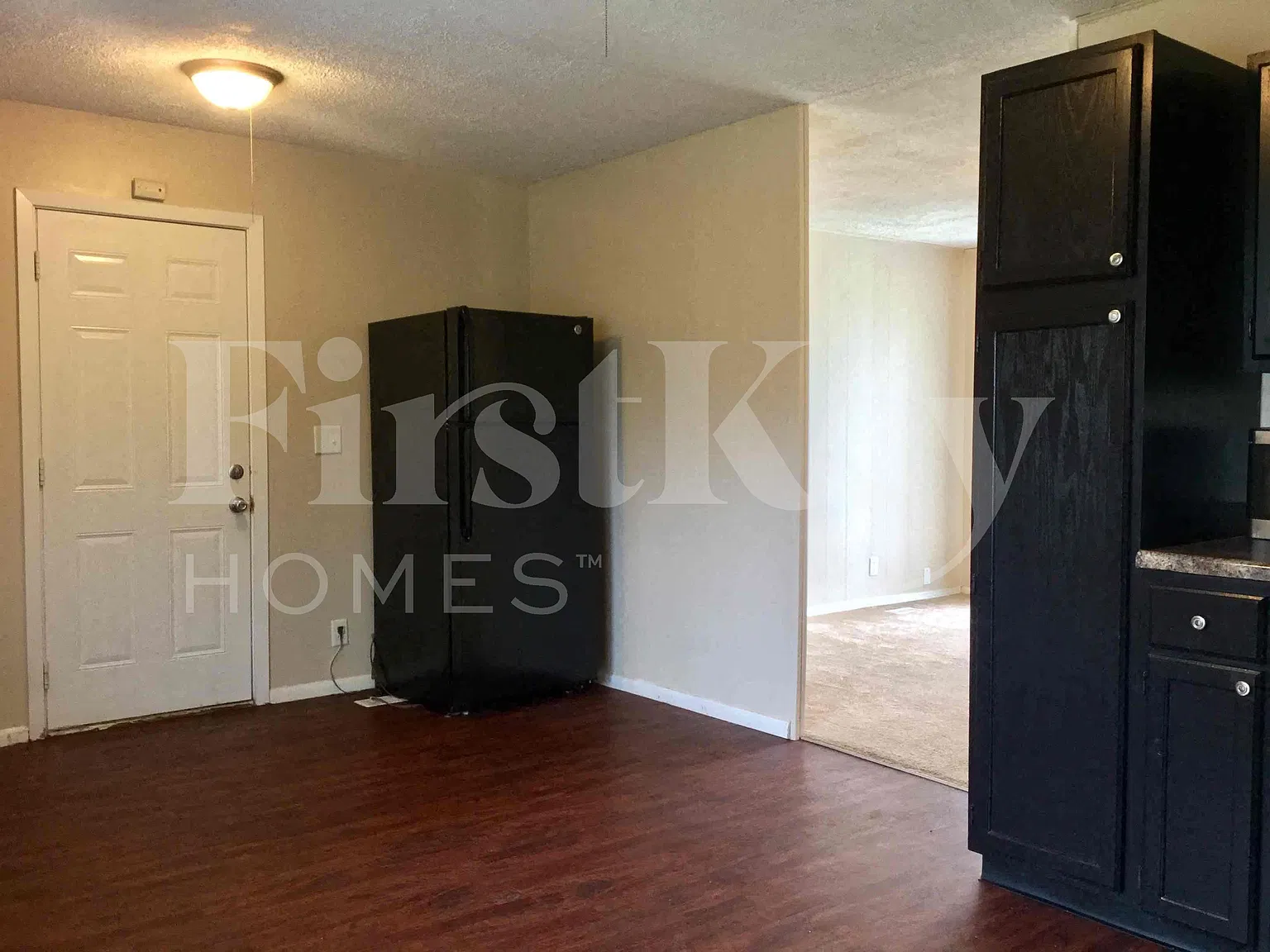 3 bed, 1.0 bath, 864 sqft, $1,450 — Photo 3