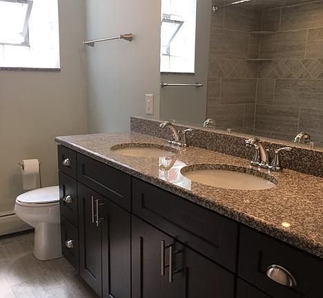 3rd image of 6516 N Neva Ave APT 1