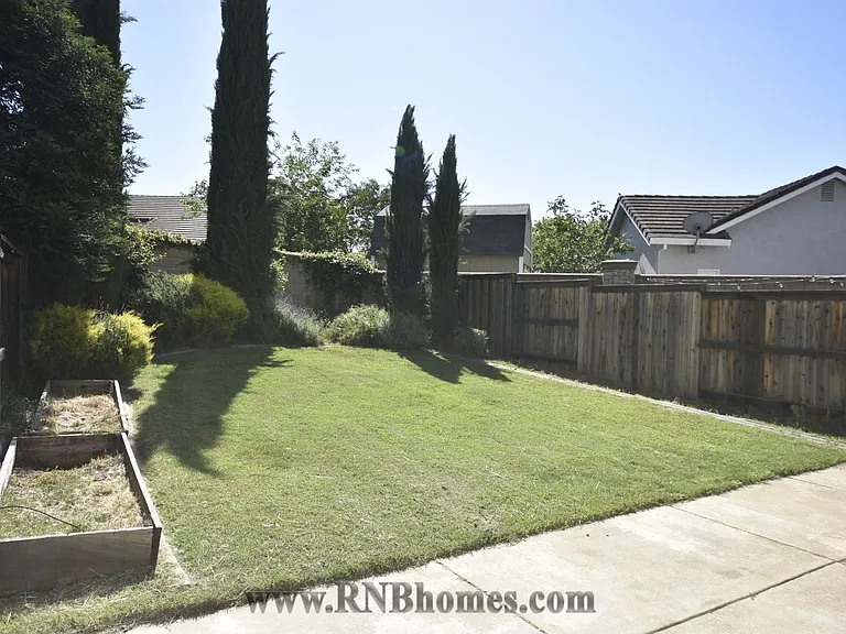 268 Phoenix Cir — Photo 16