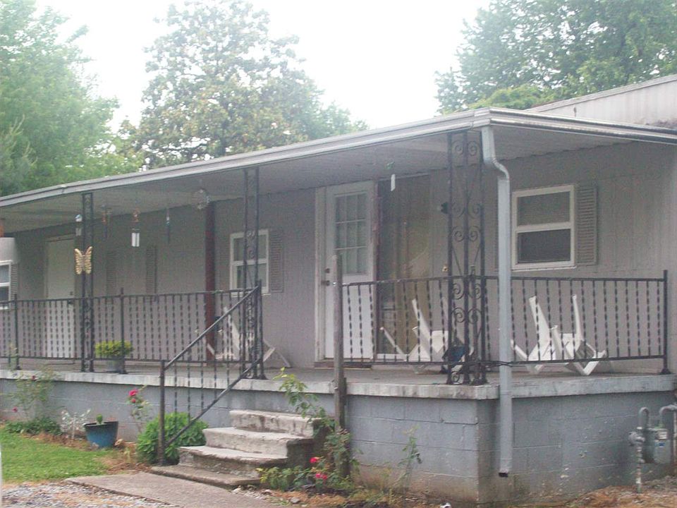 2nd image of 303 Eagon St
