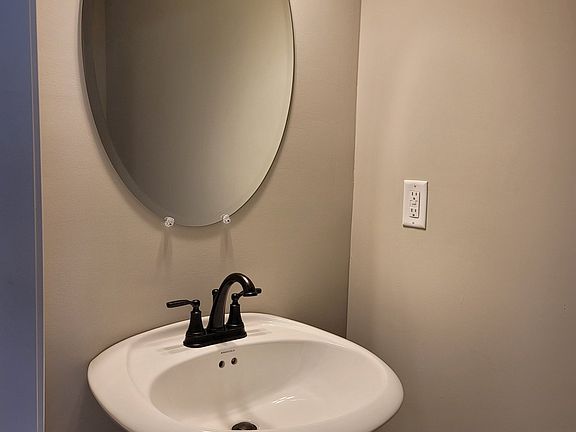 5th image of 231C Smithson Ln