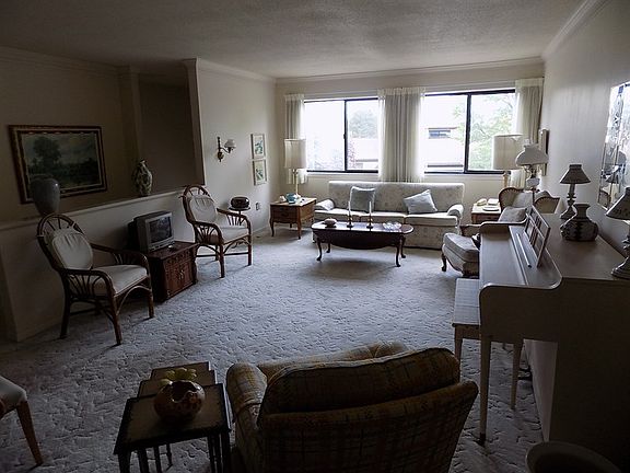 4th image of 519 Montmarc Blvd