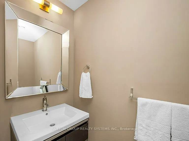 3500 Lakeshore Rd W #B814 — Photo 24