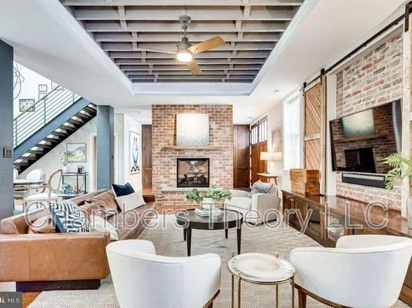 1420 Paloma Way NW, Washington, DC 20009