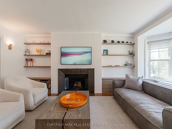 4th image of 19 Heather Rd