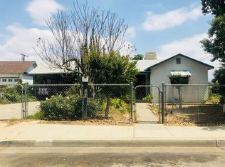 198 S Pepper St, Woodlake, CA 93286