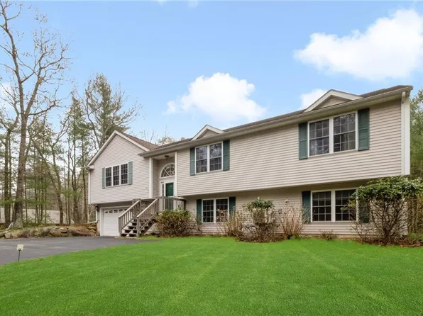 390 Henry Brown Rd, West Greenwich, RI 02817