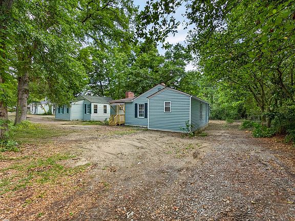2nd image of 2218 Holt Dr