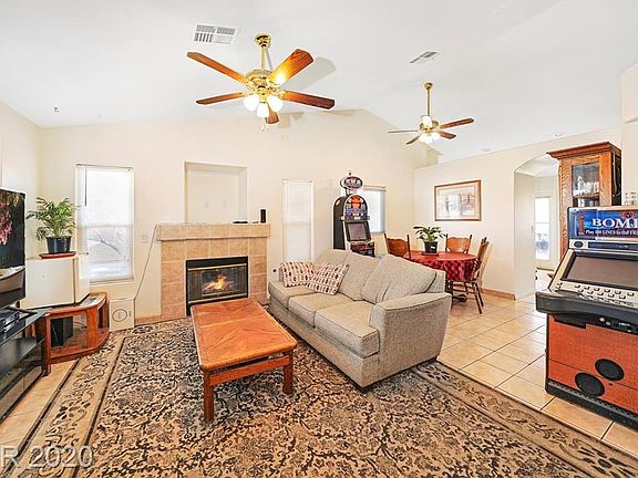 5th image of 8909 Dolente Ave