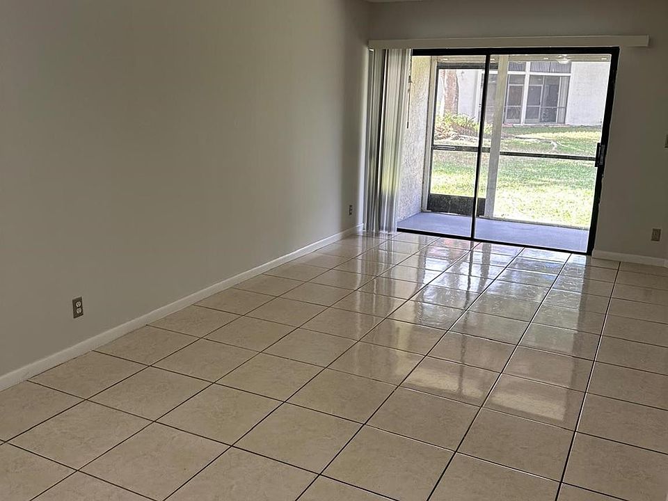 1st image of 5577 Courtyard Drive #5577
