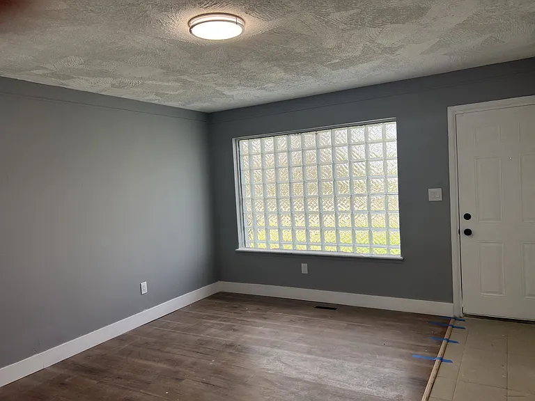 4337 Algonquin St — Photo 3