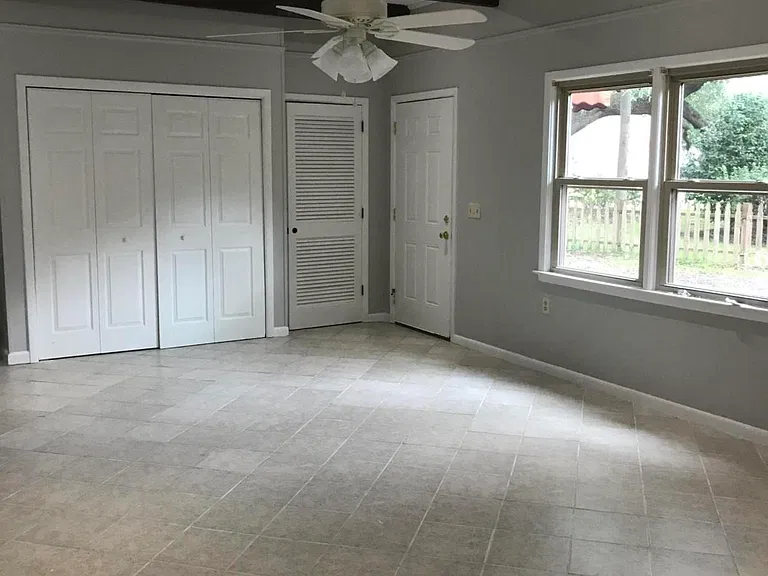 2073 Parkway Dr — Photo 16